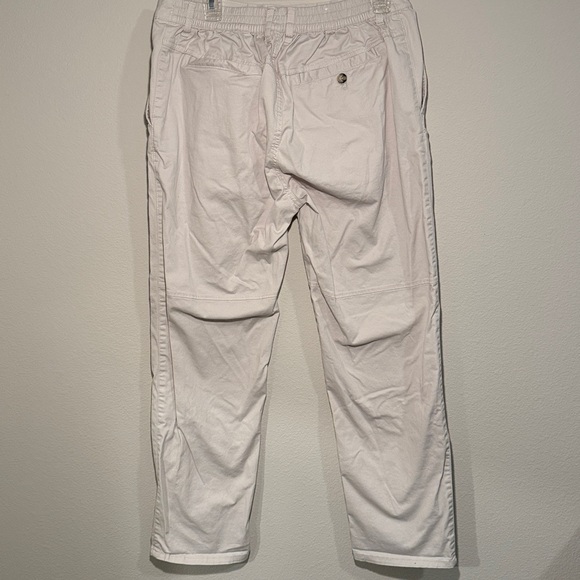 Like New Men's Khaki Pants/Chinos 34x30 - Picture 3 of 4